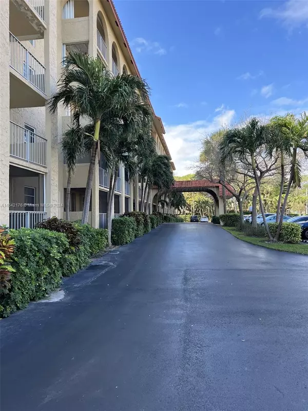 Boca Raton, FL 33432,950 Ponce De Leon Rd #2100