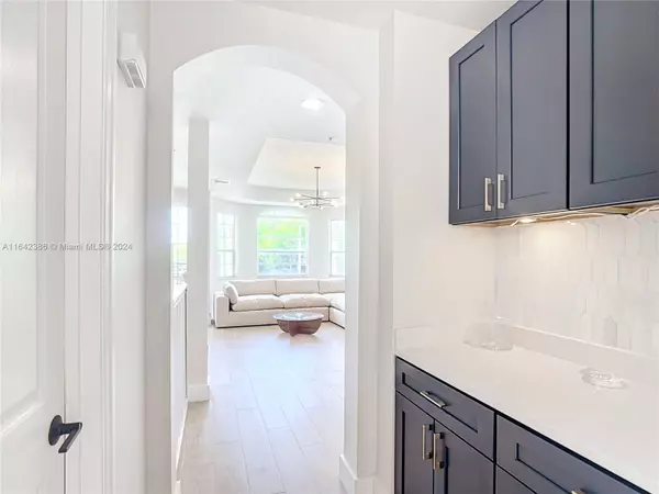 Palm Beach Gardens, FL 33410,2526 Gardens Parkway