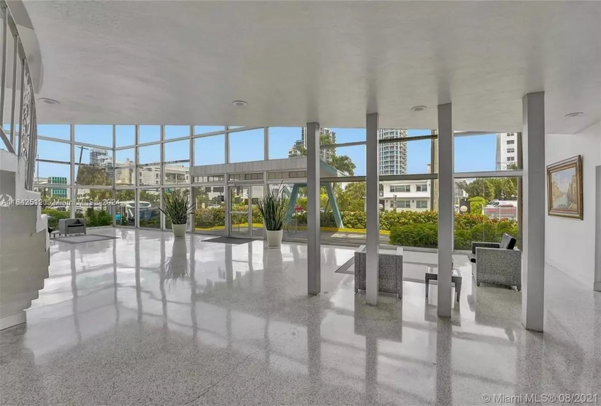 Miami Beach, FL 33141,6484 Indian Creek Dr #138