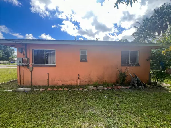 Fort Myers, FL 33916,3540 Patrick Ave