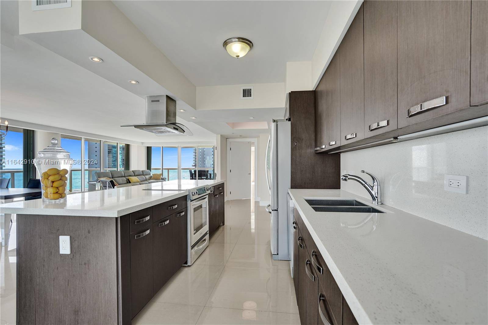 Sunny Isles Beach, FL 33160,16400 Collins Ave #2241