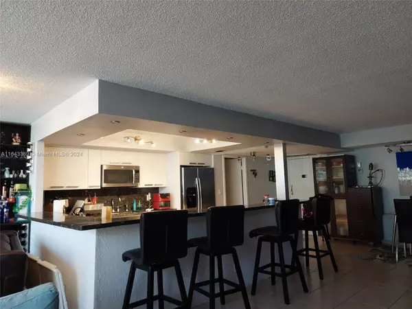 Hallandale Beach, FL 33009,601 Three Islands Blvd #117