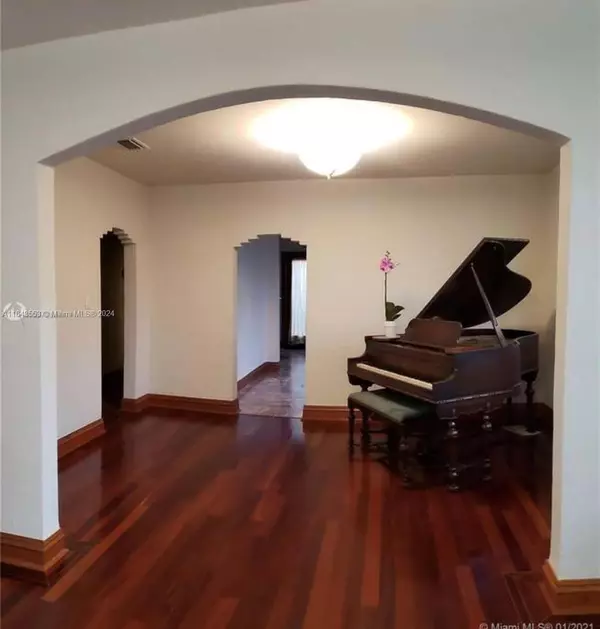 Miami, FL 33129,1852 SW 2nd Ave #1