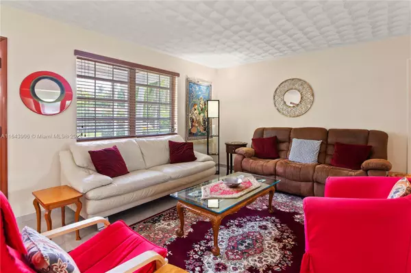 Pinecrest, FL 33156,7350 SW 107th Ter