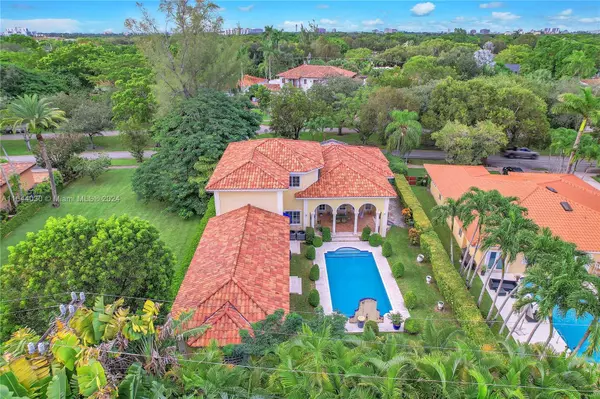 Coral Gables, FL 33134,1334 Alhambra Cir