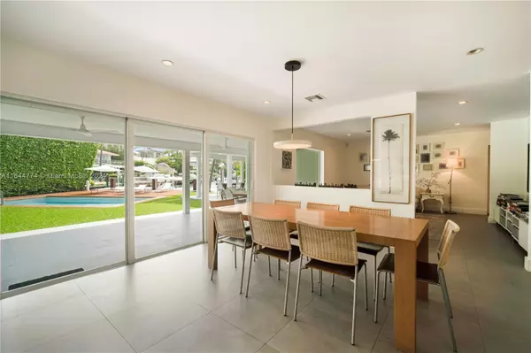 Key Biscayne, FL 33149,861 Harbor Dr