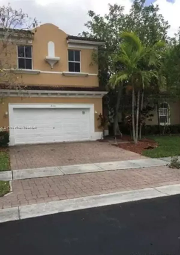 2311 NE 37th Rd, Homestead, FL 33033