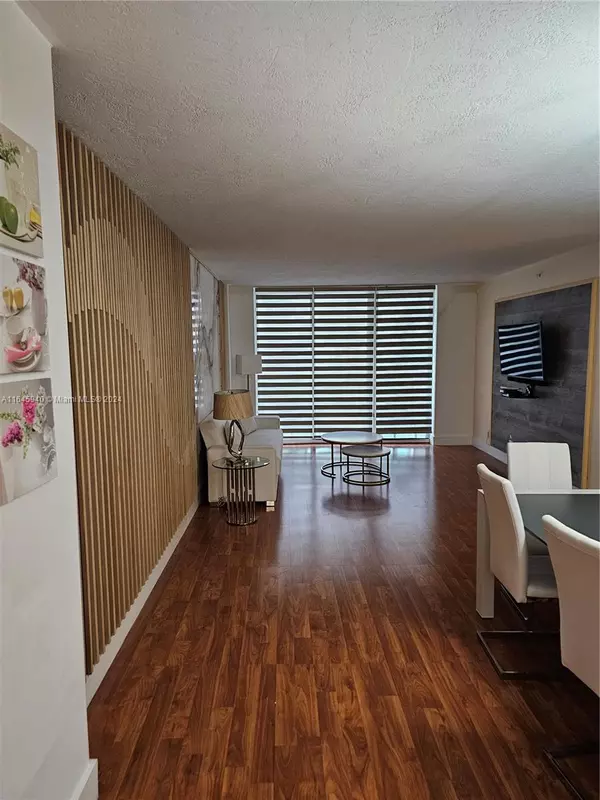 Hollywood, FL 33019,3000 S Ocean Dr #210