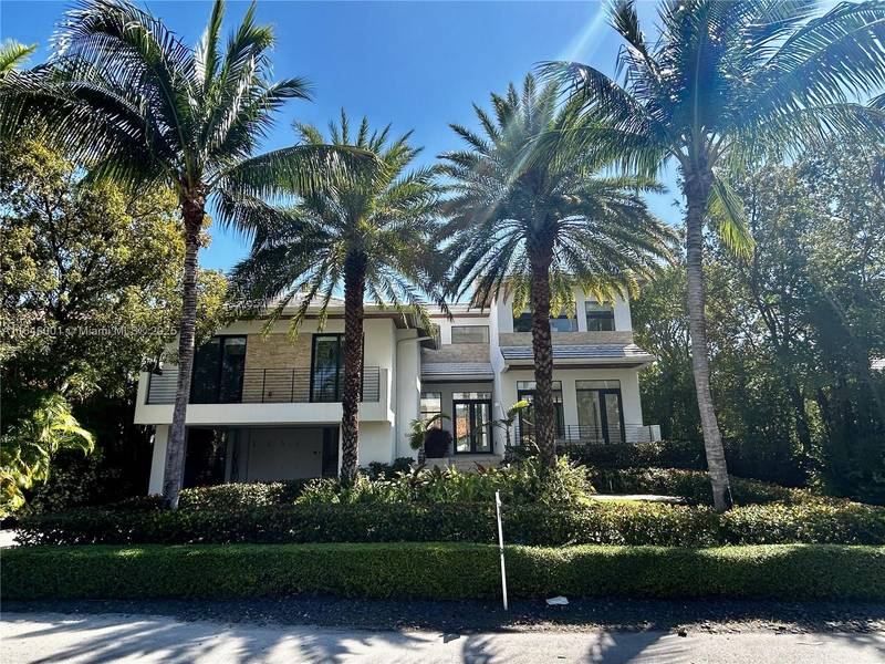 561 Hampton Ln, Key Biscayne, FL 33149