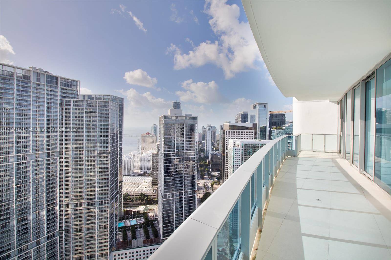 Miami, FL 33131,200 Biscayne Boulevard Way #5007