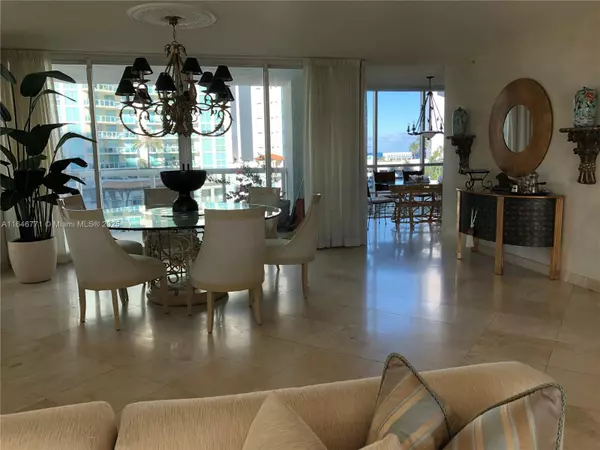 Sunny Isles Beach, FL 33160,16400 Collins Ave #646