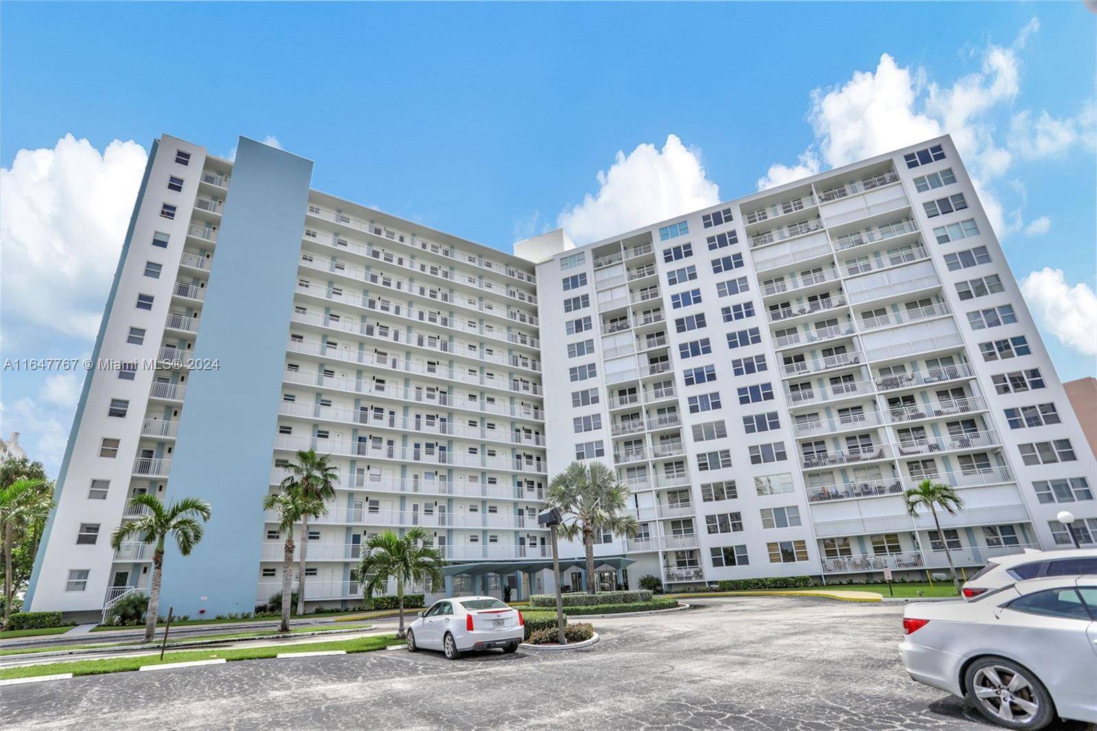 Pompano Beach, FL 33062,201 N Ocean Blvd #605