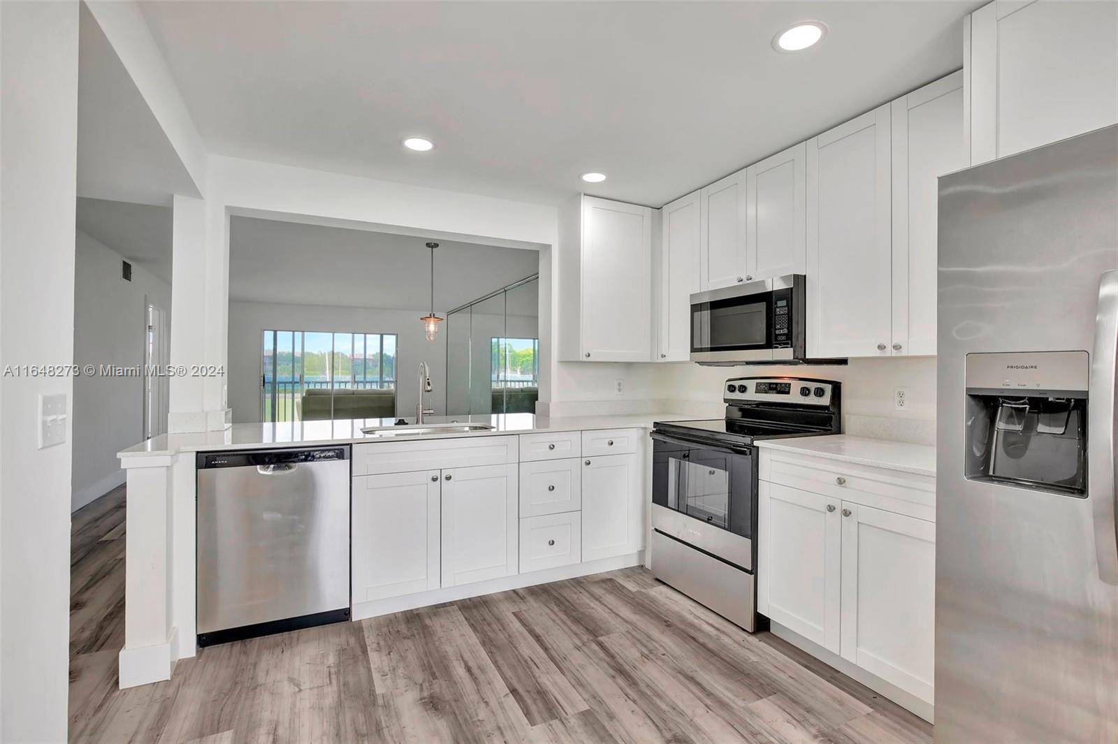 Pembroke Pines, FL 33027,901 SW 128th Ter #206A