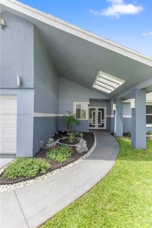 Miramar, FL 33023,3529 SW 69th Way