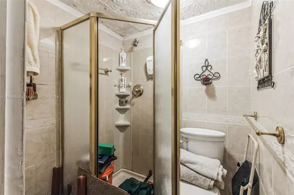 Port St. Lucie, FL 34952,1507 SE Royal Green Cir #102