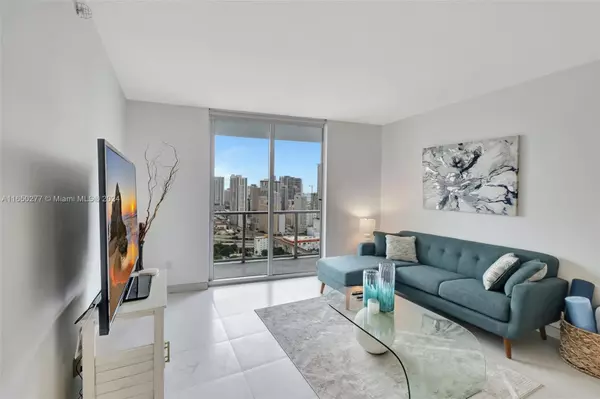 185 SW 7 ST #3301, Miami, FL 33130