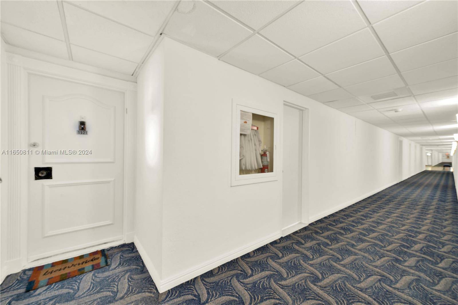 Sunny Isles Beach, FL 33160,500 Bayview Dr #1521
