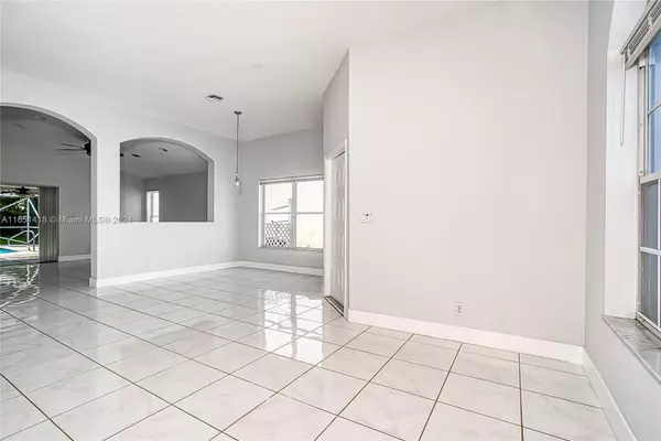 Lake Worth, FL 33467,Address not disclosed