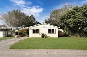 Pembroke Pines, FL 33023,6821 SW 10th St #1
