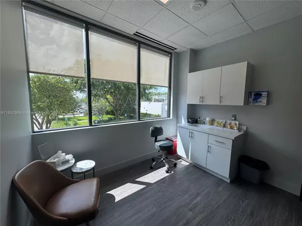 ,, FL 33176,9380 SW 150 Street #210