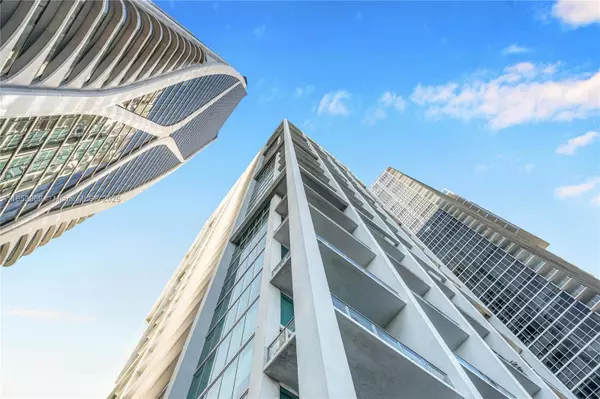 1040 Biscayne Blvd #1706, Miami, FL 33132