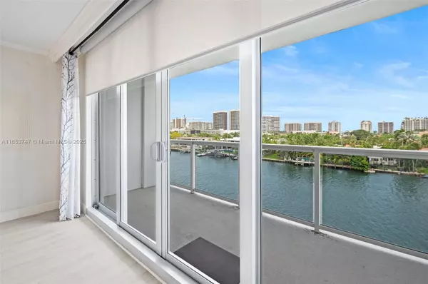 Bay Harbor Islands, FL 33154,9381 E Bay Harbor Dr #603S