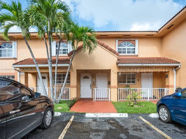 3375 W 76th St #211, Hialeah, FL 33018