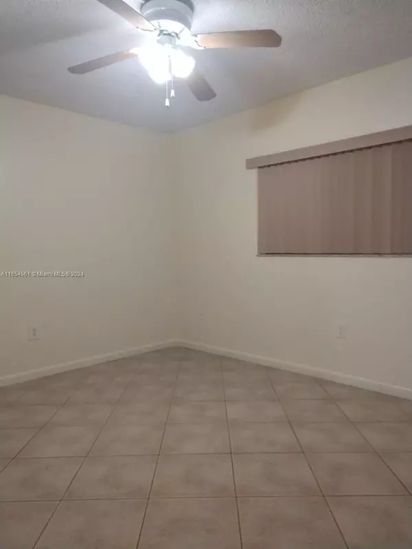 Miami, FL 33183,8540 SW 133rd Ave Rd #121