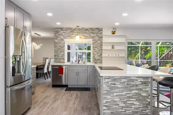 Pompano Beach, FL 33060,581 SE 12th St