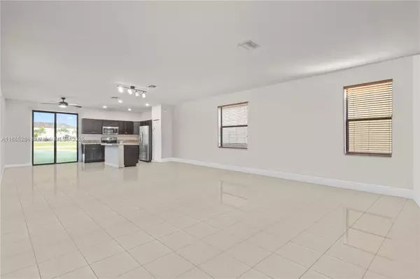 3761 NE 2nd St, Homestead, FL 33033