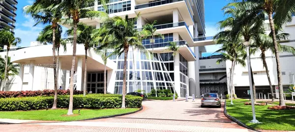 Hallandale Beach, FL 33009,1830 S Ocean Dr #1507