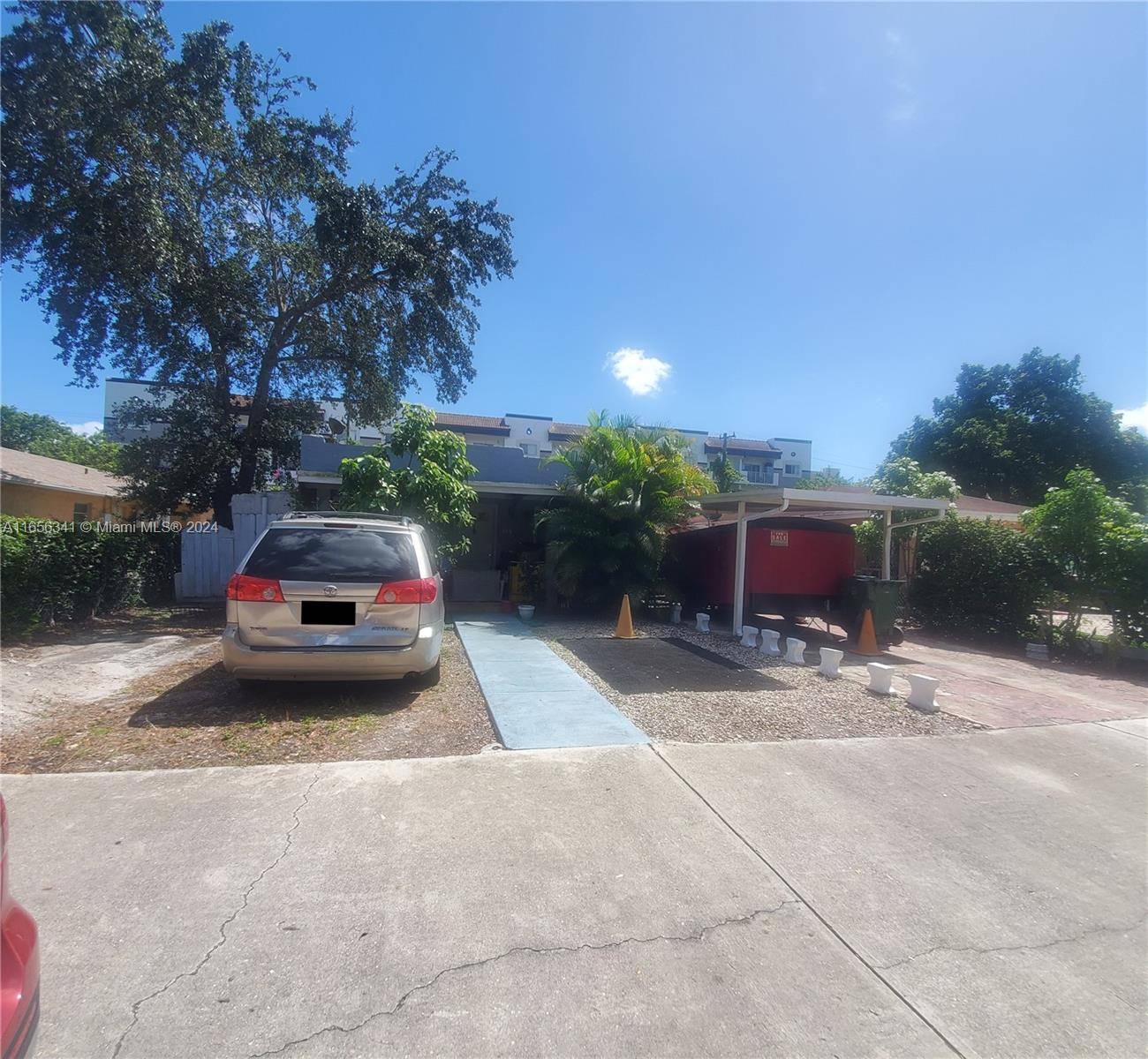 Hialeah, FL 33010,158 E 4th St