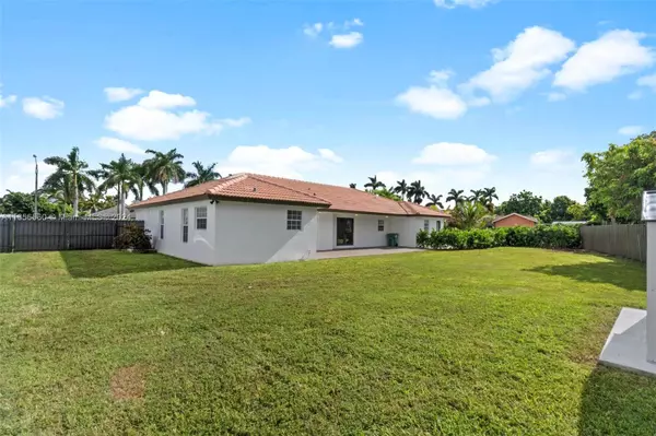 Homestead, FL 33033,15862 SW 286th St