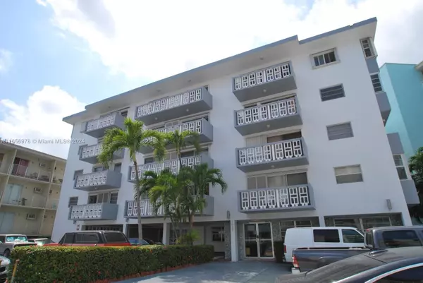 Miami Beach, FL 33139,1662 Lincoln Ct #402