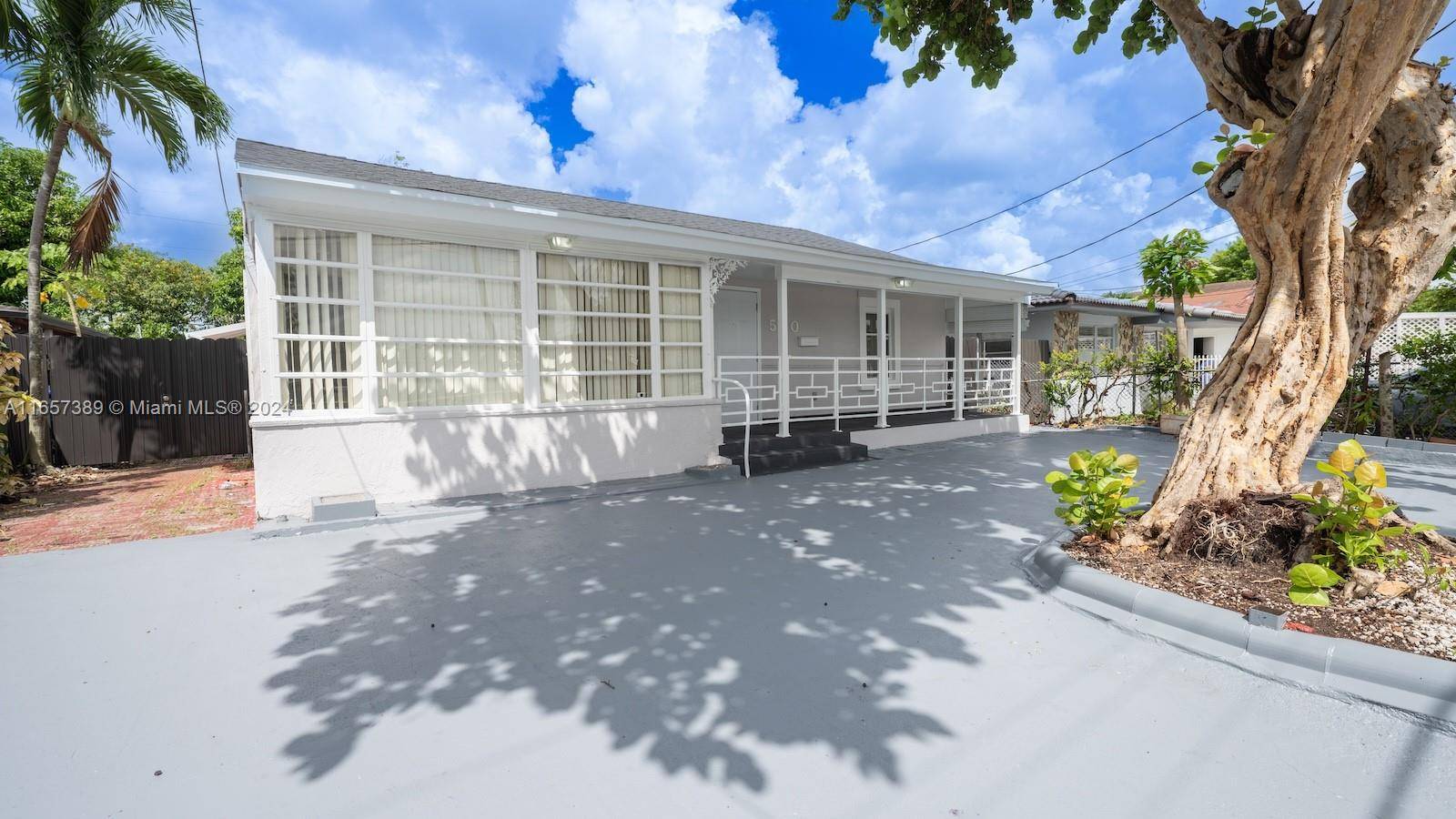 550 NW 43rd, Miami, FL 33126