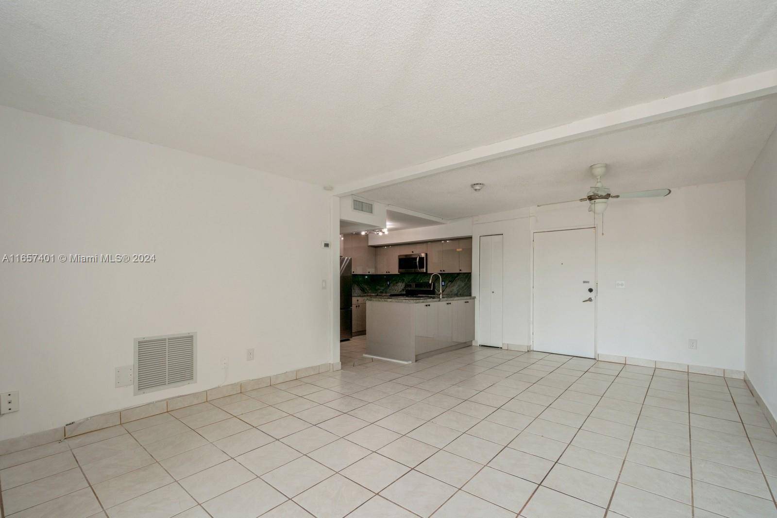North Miami Beach, FL 33160,3545 NE 167th St #501