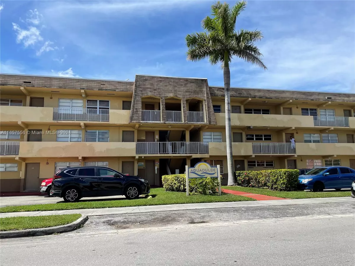 Sweetwater, FL 33174,11005 SW 1st St #305