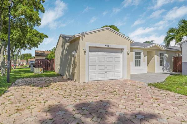 6731 NW 199th Ter, Hialeah, FL 33015