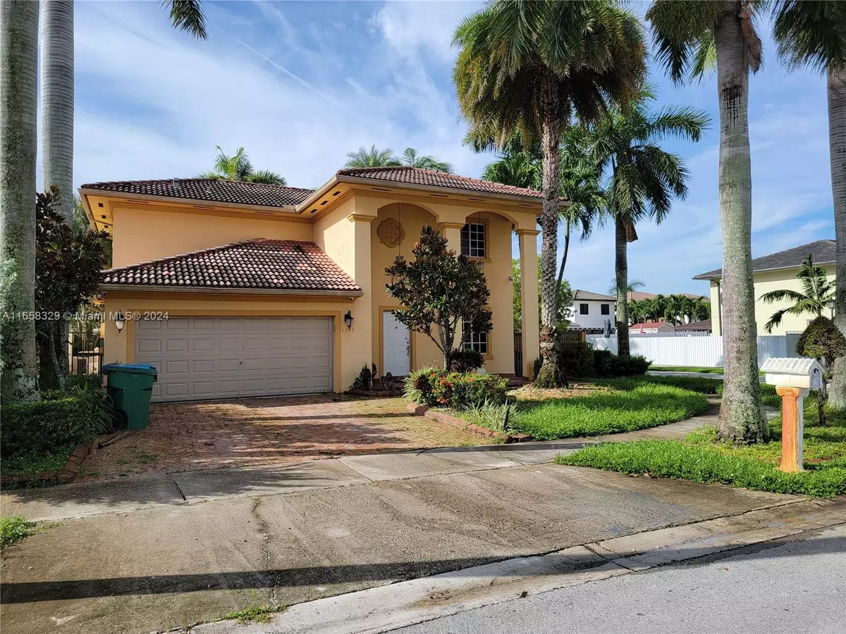 Hialeah, FL 33015,7790 NW 200th St