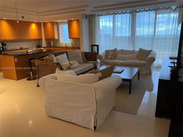 799 Crandon Blvd #1102, Key Biscayne, FL 33149