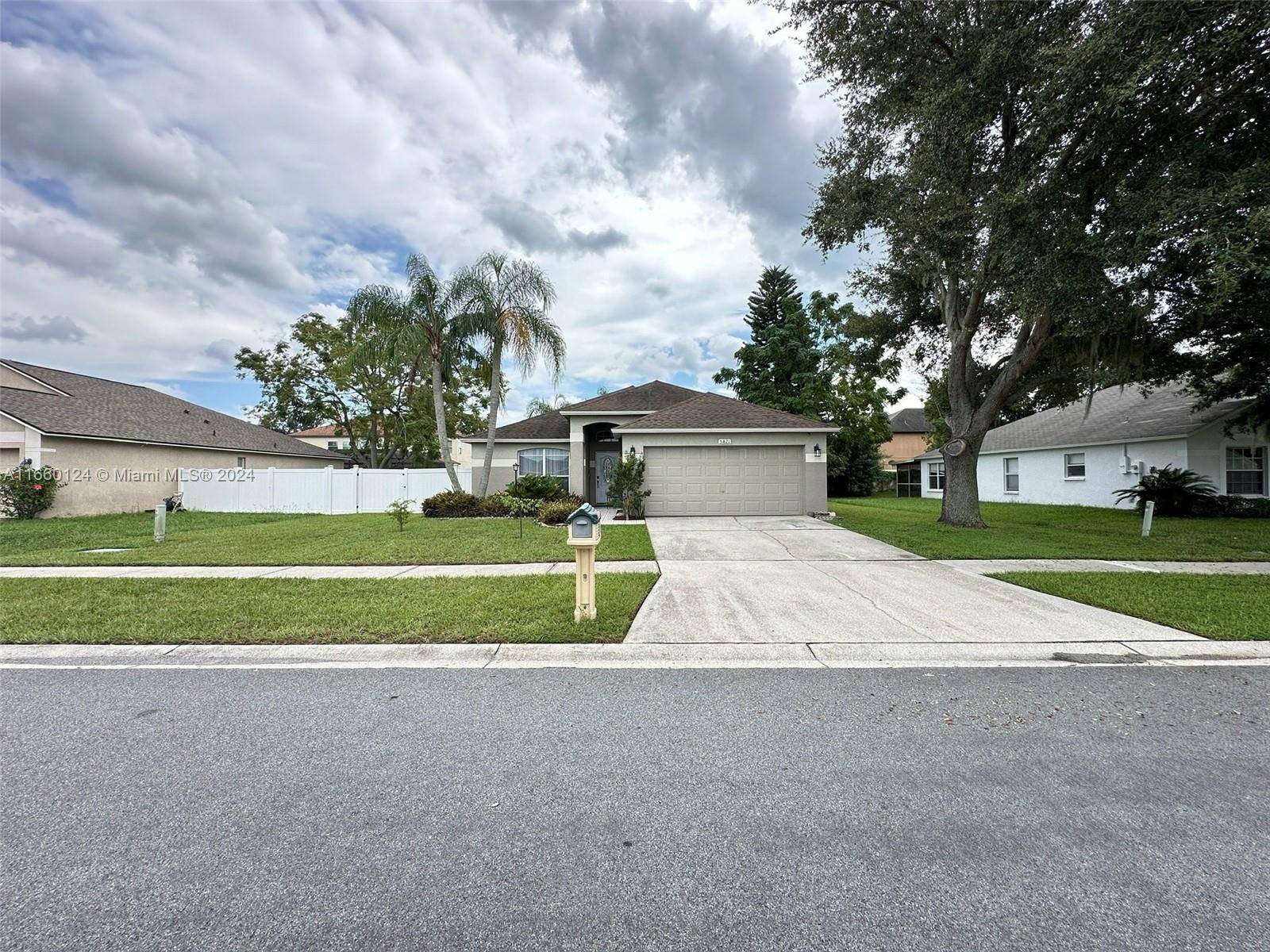 5421 Watson Rd,  Riverview,  FL 33578