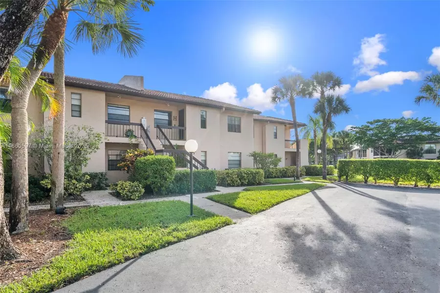 9261 Vista Del Lago #H, Boca Raton, FL 33428