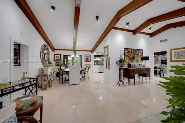 Miami, FL 33143,7706 SW 74th Ln