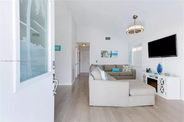 Jensen Beach, FL 34957,211 Nettles Blvd