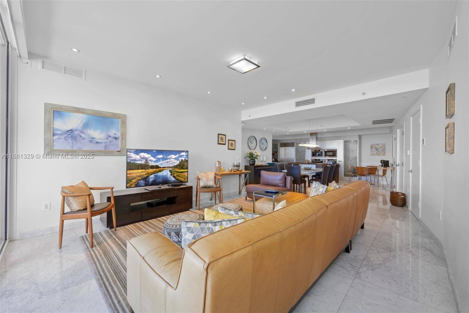 Sunny Isles Beach, FL 33160,18201 Collins Ave #1006