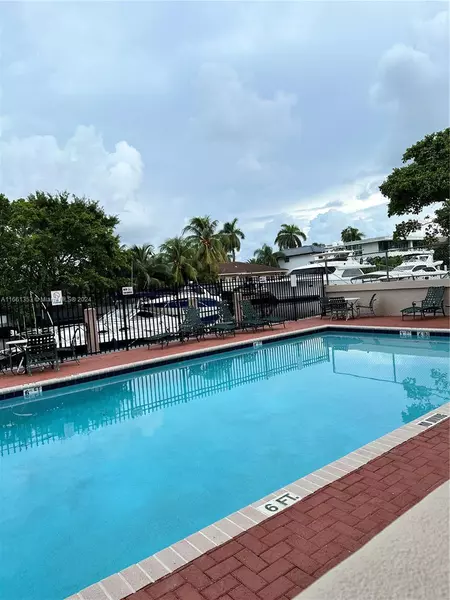 2903 N Miami Beach Blvd #708, North Miami Beach, FL 33160