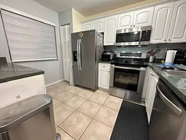 Miami, FL 33177,17360 SW 139th Ct #17360