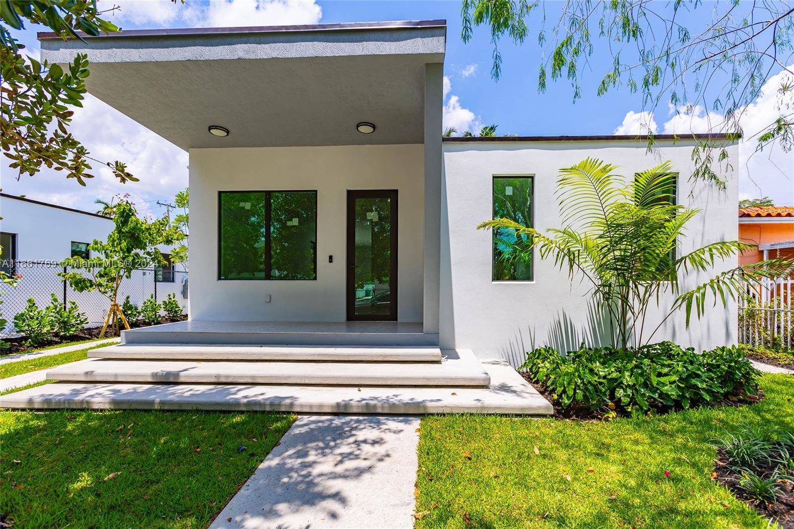 170 SW 38th Ct,  Miami,  FL 33134