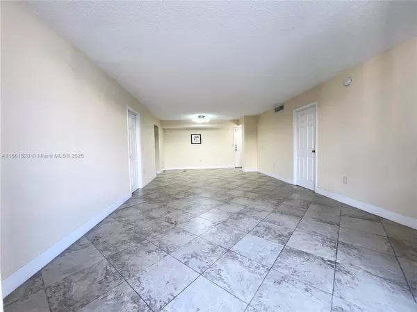 Hallandale Beach, FL 33009,1833 S Ocean Dr #1109