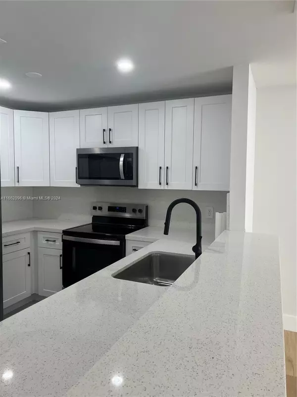 Miami, FL 33183,12847 SW 64th Ln